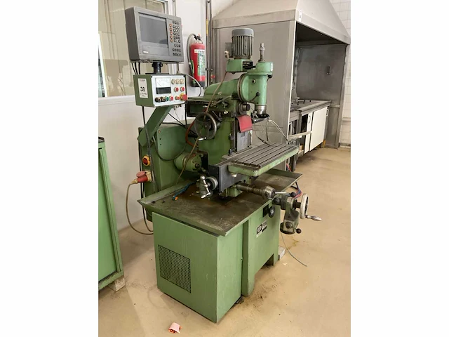 Aciera f3 v freesmachine - afbeelding 18 van  21
