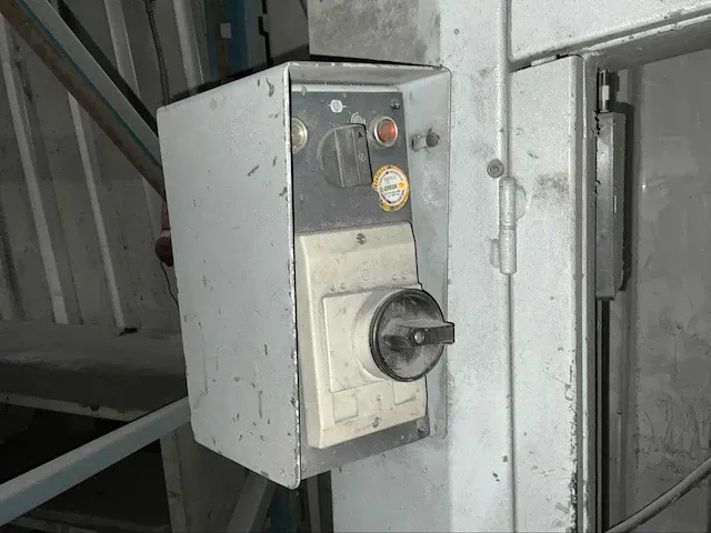 Acm temaco bs 640 lintzaagmachine - afbeelding 5 van  5