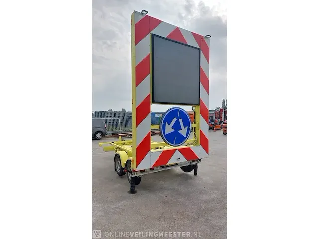 Actiewagen hydraulisch h.a.b., bouwjaar 2009 - afbeelding 32 van  35