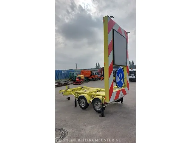 Actiewagen hydraulisch h.a.b., bouwjaar 2009 - afbeelding 33 van  35
