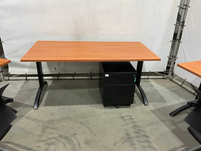 Actif bureau tafels met stoelen en ladenblok - afbeelding 4 van  9