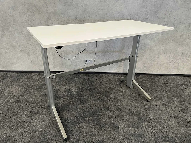 Actiforce - elektrisch zit-sta bureau 160x80 - afbeelding 1 van  6