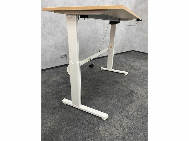 Actiforce - elektrisch zit-sta bureau 160x80 - afbeelding 15 van  17