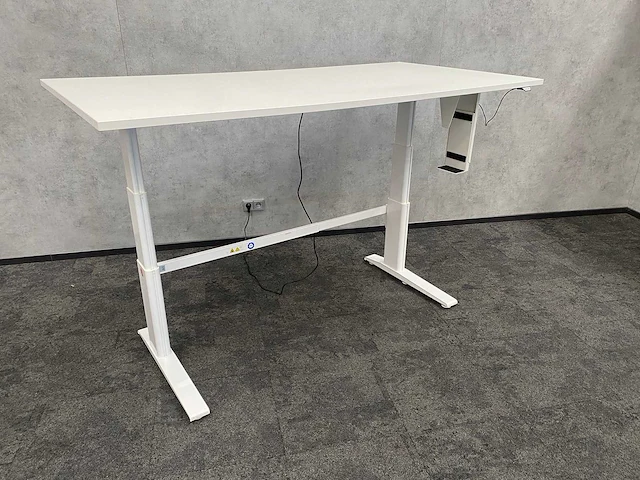 Actiforce - xl elektrisch zit-sta bureau 200x100 - afbeelding 1 van  10