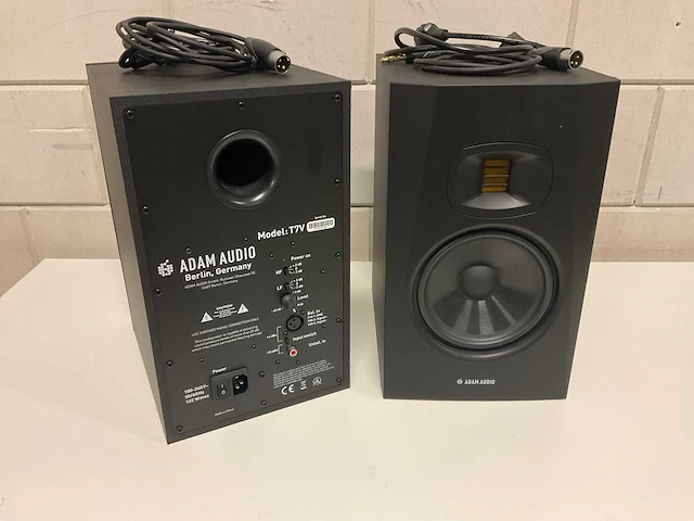Adam audio t7v actieve studio monitor (2x) - afbeelding 1 van  4
