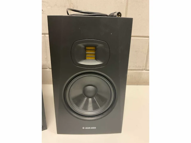 Adam audio t7v actieve studio monitor (2x) - afbeelding 2 van  4