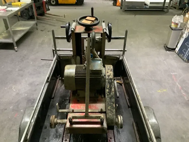 Adamas betonzaag / vloerzaagmachine op aanhanger - afbeelding 10 van  32