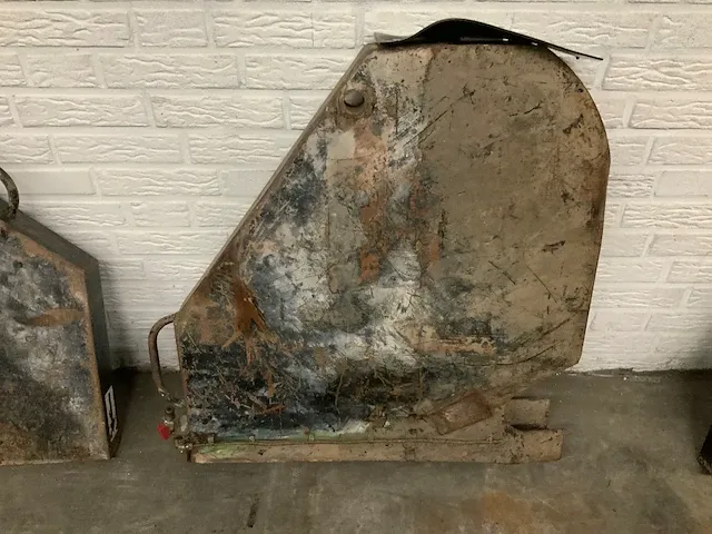 Adamas betonzaag / vloerzaagmachine op aanhanger - afbeelding 14 van  32