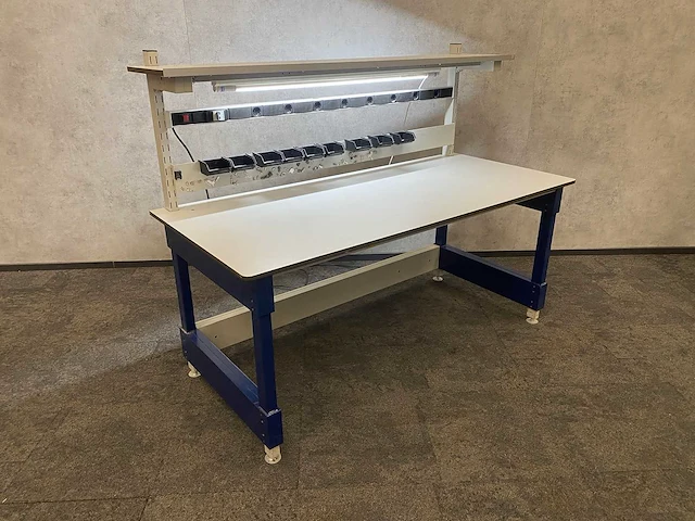 Adiform - laboratorium tafel 180x80 - hoogte instelbaar - afbeelding 1 van  23
