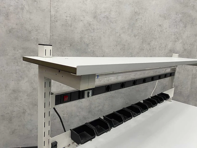 Adiform - laboratorium tafel 180x80 - hoogte instelbaar - afbeelding 14 van  23