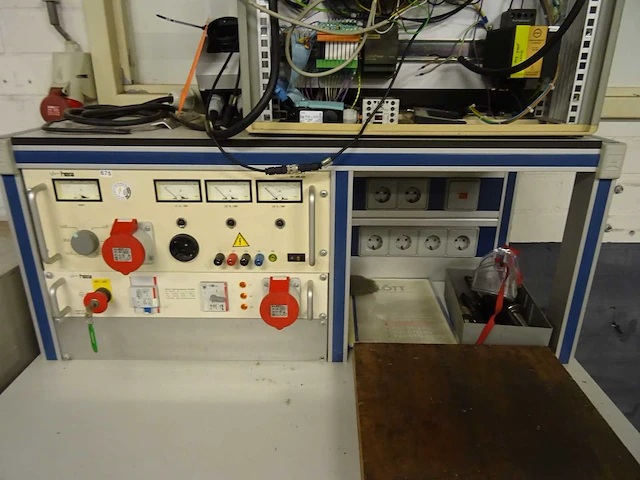 Adiform ced - werktafel met testopstelling - afbeelding 3 van  5