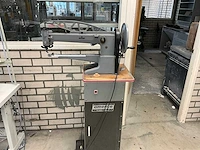 Adler 30-10 lange-arm naaimachine v.v. statief met voetpedaal - afbeelding 1 van  7