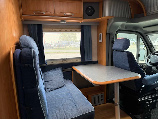 Adria mobil - adriatik - 3.0 - s687 spg - camper - 2006 - afbeelding 11 van  47