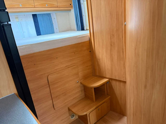 Adria mobil - adriatik - 3.0 - s687 spg - camper - 2006 - afbeelding 18 van  47