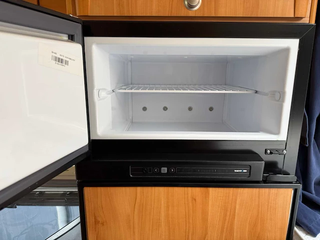 Adria mobil - adriatik - 3.0 - s687 spg - camper - 2006 - afbeelding 22 van  47