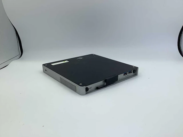 Advantech ds-080 mini desktop/thin client - afbeelding 2 van  4