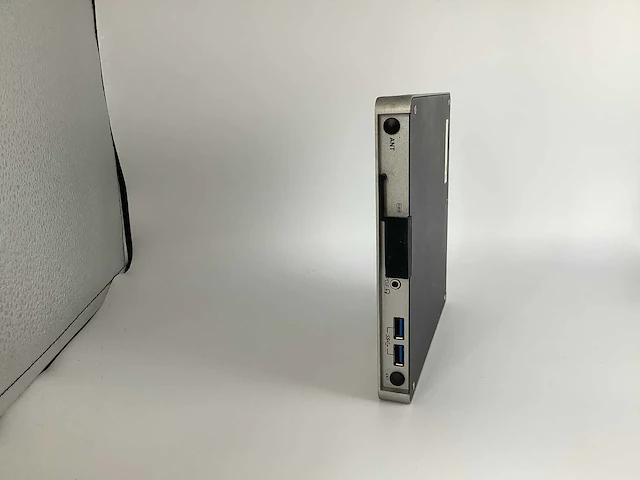Advantech ds-080 mini desktop/thin client - afbeelding 3 van  5