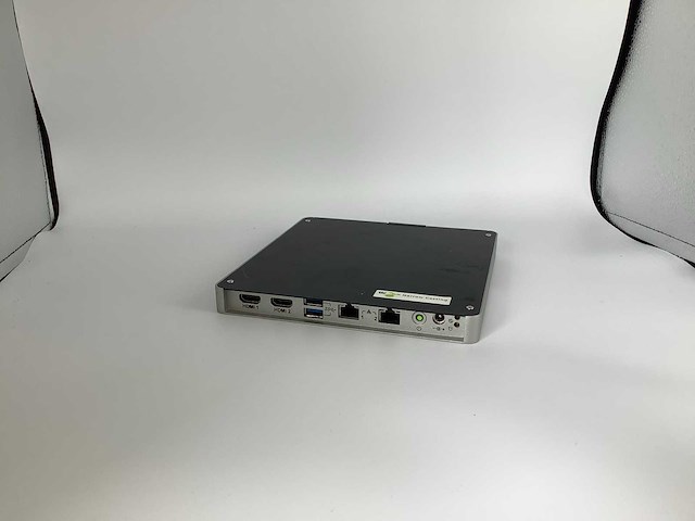 Advantech ds-080 mini desktop/thin client - afbeelding 1 van  4