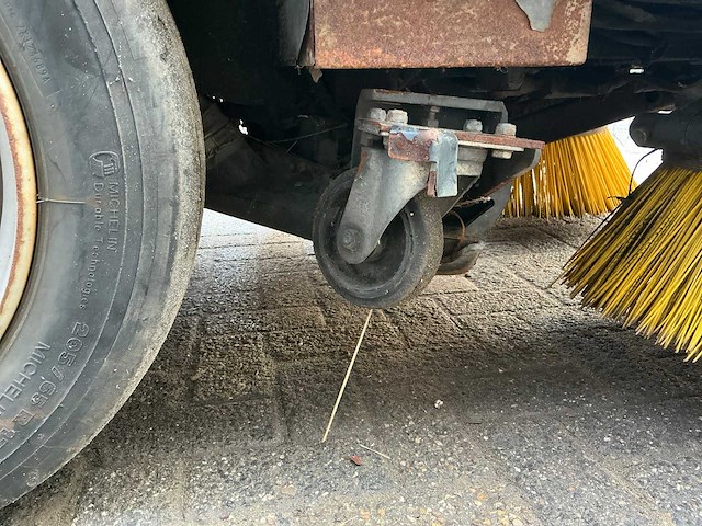 Aebo mfh - 2014 - 2500 - straatveegmachine - afbeelding 6 van  36