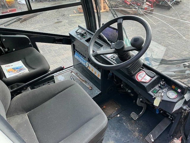 Aebo mfh - 2014 - 2500 - straatveegmachine - afbeelding 8 van  36