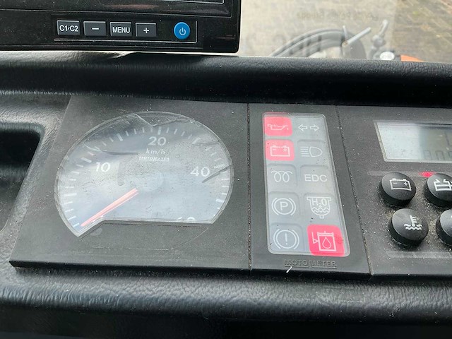 Aebo mfh - 2014 - 2500 - straatveegmachine - afbeelding 10 van  36