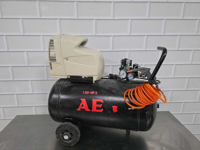 Aeg - 2018 - l50-hp2 - luchtcompressor - afbeelding 2 van  5