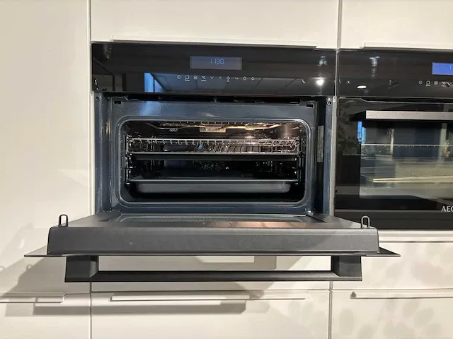 Aeg - kme761000b - combi-oven (c) - afbeelding 2 van  3