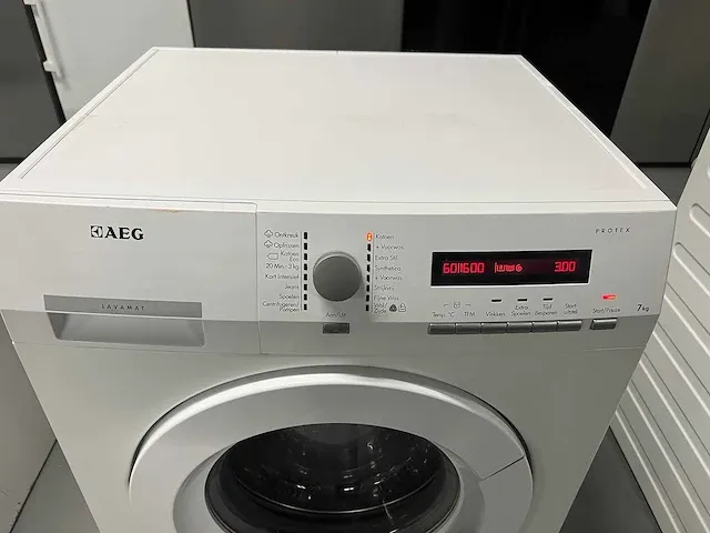 Aeg - lavamat - frigidaire tafelmodel vriezer + aeg lavamat wasmachine 7kg - afbeelding 9 van  11