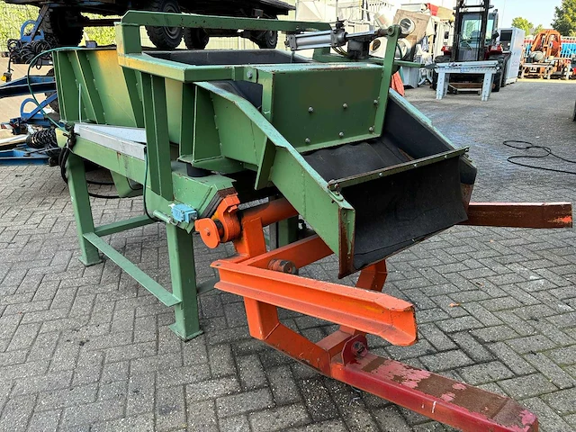 Aeg - mve 50-4 - schudzeef,trilgoot - afbeelding 1 van  10