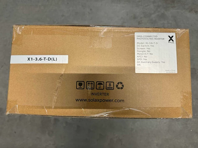 Aeg - set van 10 full black zonnepanelen (375 wp) met solax 3.6 omvormer (1-fase) - afbeelding 7 van  10