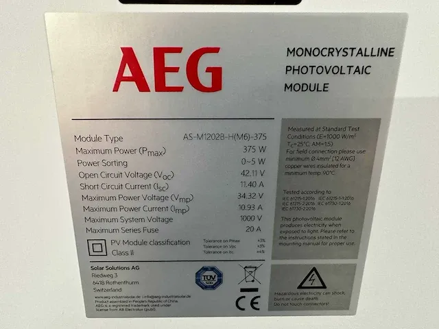 Aeg - set van 12 full black zonnepanelen (375 wp) met saj 4.0 omvormer met wifi (1-fase) - afbeelding 6 van  10