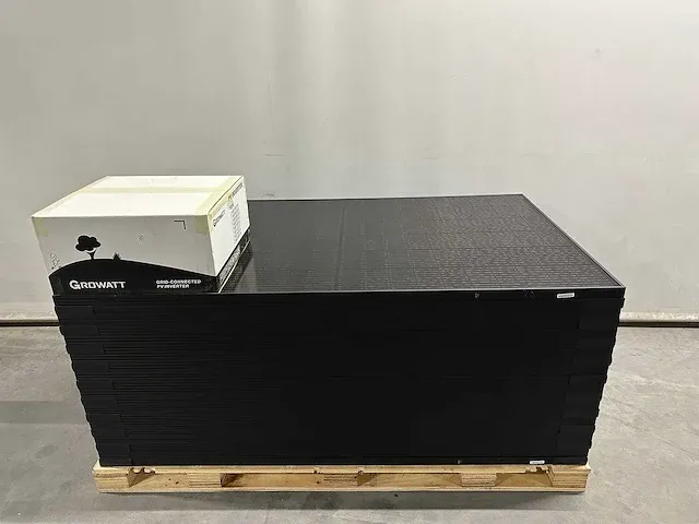 Aeg - set van 20 full black zonnepanelen (375 wp) met growatt 7.0k omvormer (3-fase) - afbeelding 1 van  7