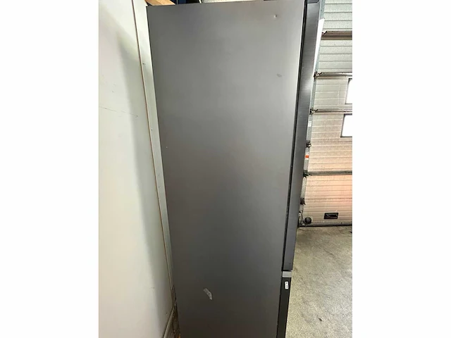 Aeg 7000 series lr7696ud4 / samsung rb38c607ab1 - afbeelding 3 van  5