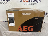 Aeg ab31c1gg clean 3000 - stofzuiger met zak - hepa 14 - 2 mondstukken - afbeelding 2 van  2