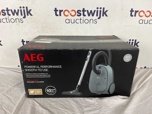 Aeg ab61c1og clean 6000 - stofzuiger met zak - ocean green - hepa 14 - afbeelding 2 van  2