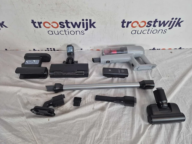 Aeg ap71ab14ug animal 7000 - steelstofzuiger - afbeelding 2 van  2