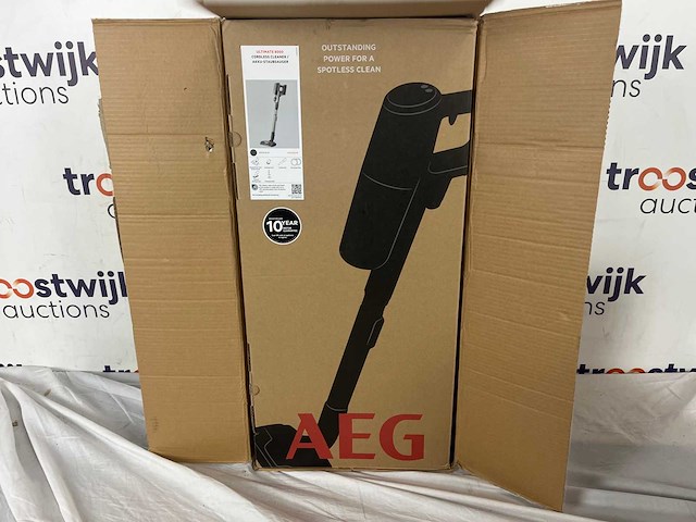 Aeg ap82ub25db ultimate 8000 - draadloze steelstofzuiger - 90 min - afbeelding 2 van  2