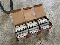 Aeg c32 aardlek automaat (3x) - afbeelding 1 van  3