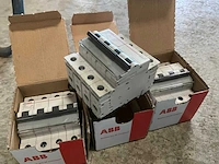 Aeg c32 aardlek automaat (3x) - afbeelding 2 van  3