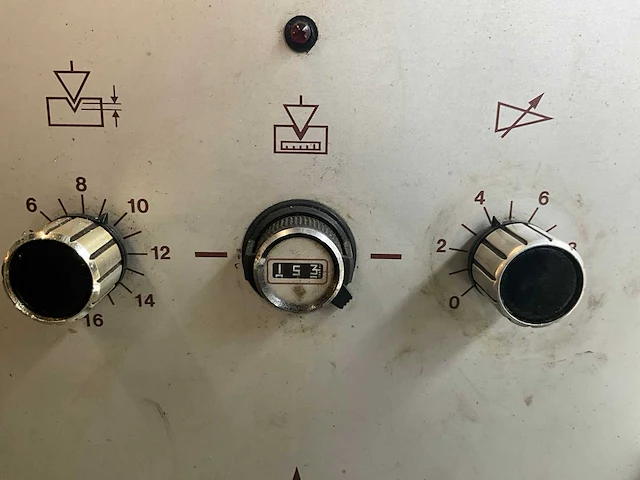 Aeg-elotherm elbomat 111s zinkvonkmachine - afbeelding 16 van  30