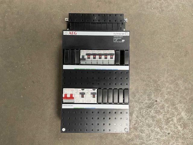 Aeg fix-o-rail 220 groepenkast (4x) - afbeelding 3 van  4