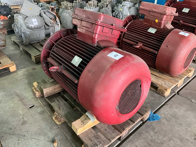 Aeg ka7315m-bb05g-z elektromotor - afbeelding 3 van  5