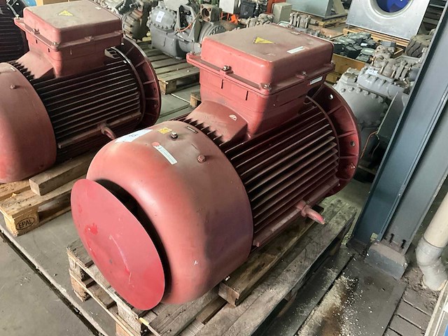 Aeg ka7315m-bb05g-z elektromotor - afbeelding 2 van  6