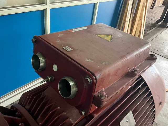 Aeg ka7315m-bb05g-z elektromotor - afbeelding 4 van  6