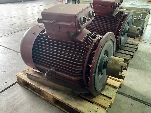 Aeg ka7315m-bb05g-z elektromotor - afbeelding 2 van  5