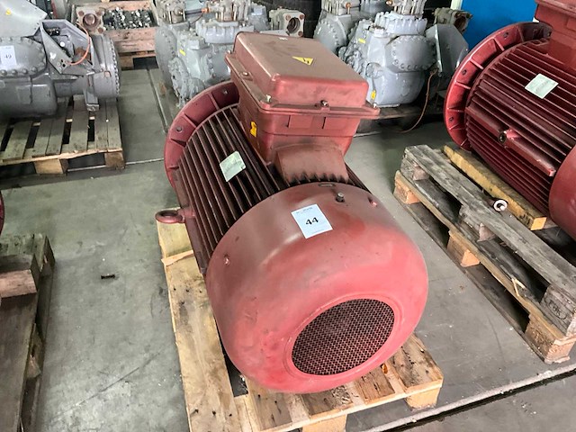 Aeg ka7315m-bb05g-z elektromotor - afbeelding 3 van  5