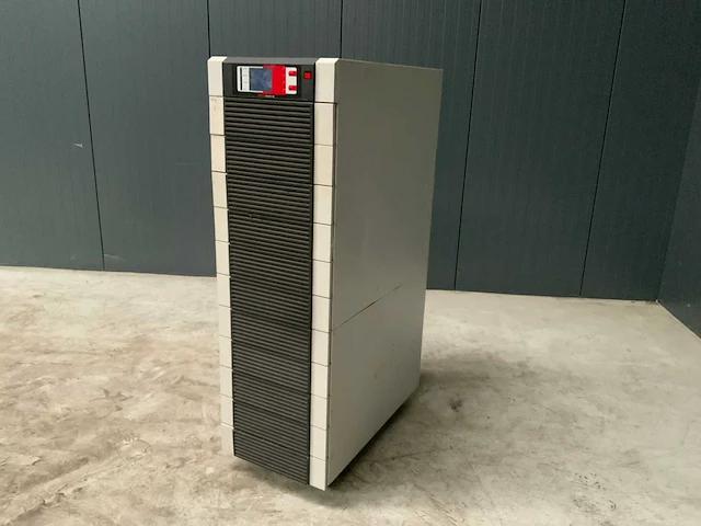 Aeg protect 3.m 2.0 80 uninterruptible power supply systeemkast 120 kva - afbeelding 2 van  5