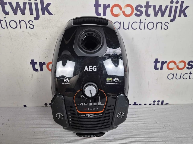 Aeg vx7-2-eb-c stofzuiger met zak - afbeelding 3 van  4