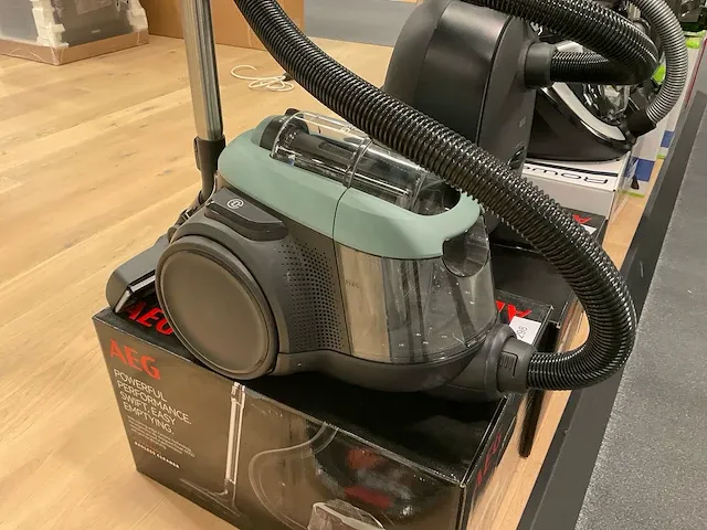 Aeg zakloze stofzuiger al61c2og - afbeelding 2 van  3