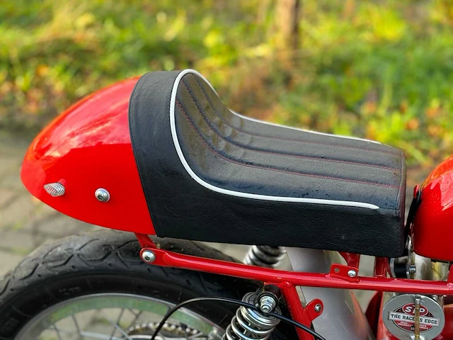 Aermacchi harley davidson 250cc racer - afbeelding 10 van  19